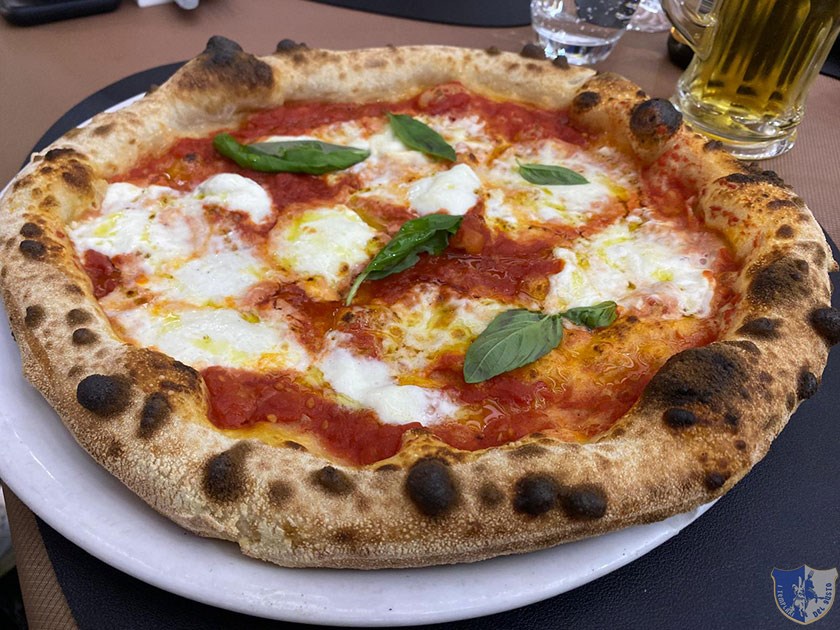 Margherita con bufala