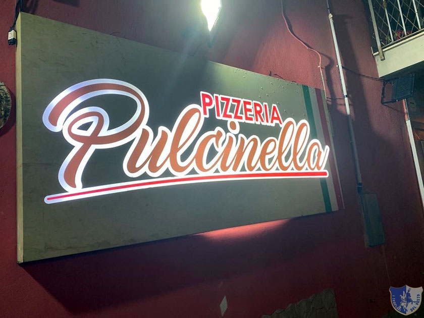 Pizzeria Pulcinella Pomigliano DArco Insegna Esterna