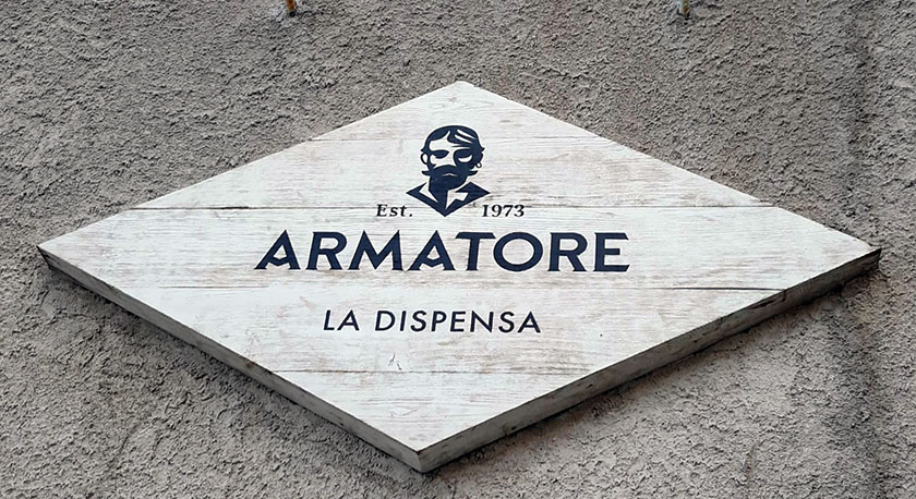 Armatore La Dispensa Insegna