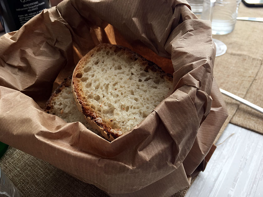 Il buon pane di Durazzano cotto nel forno a legna