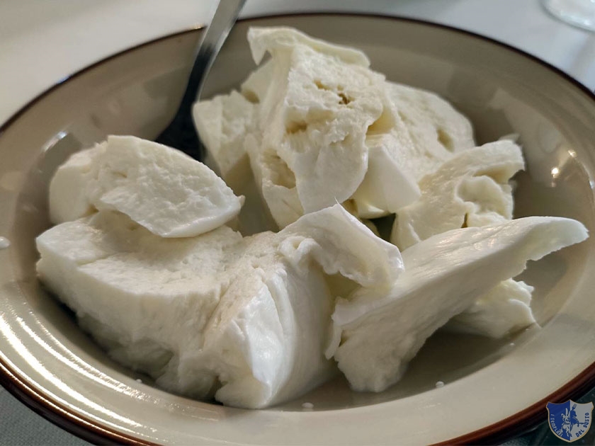 Mozzarella di bufala