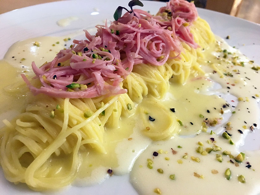 Tagliolini caciocavallo pepe e mortadella IGP