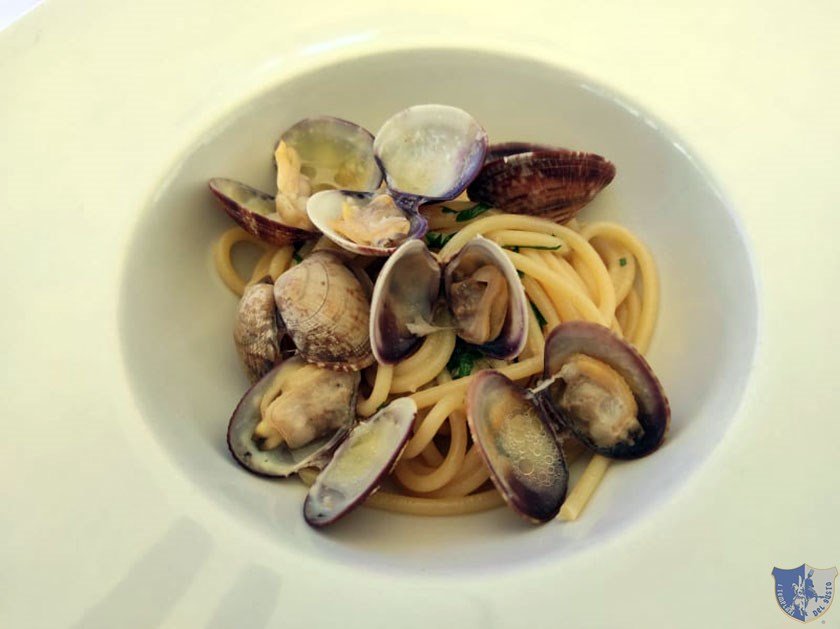 Spaghettoni alle vongole