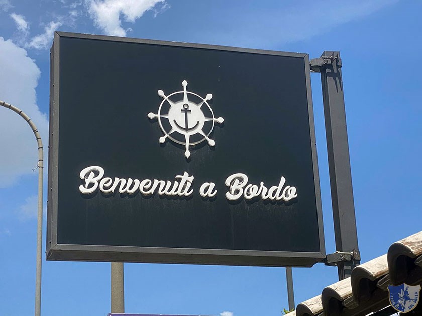 Benvenuti a Bordo Pomigliano DArco Insegna Esterna