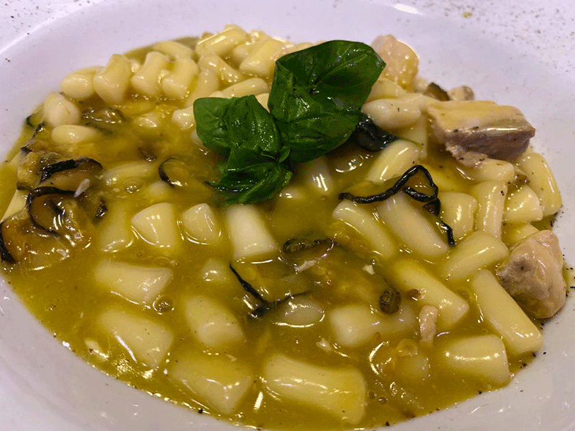 Gnocchetti alla nerano con ricciola