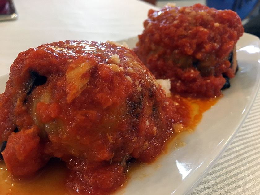 Parmigiana con melanzane e tonno