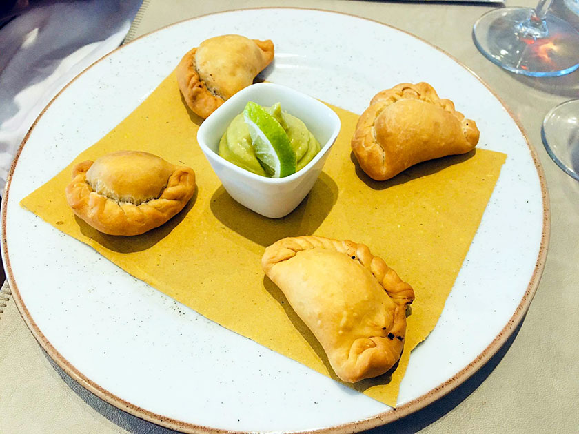 Empanadas e guacamole