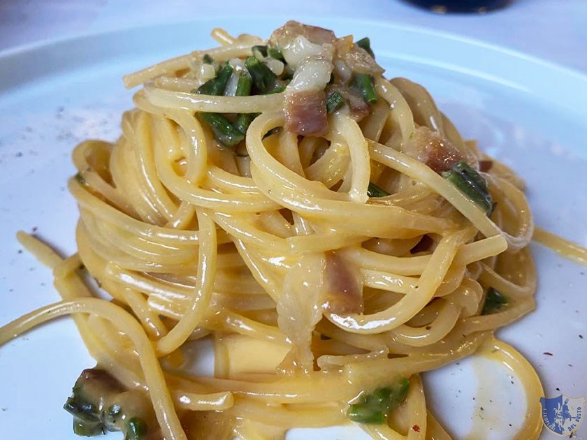 Carbonara di asparagi selvatici