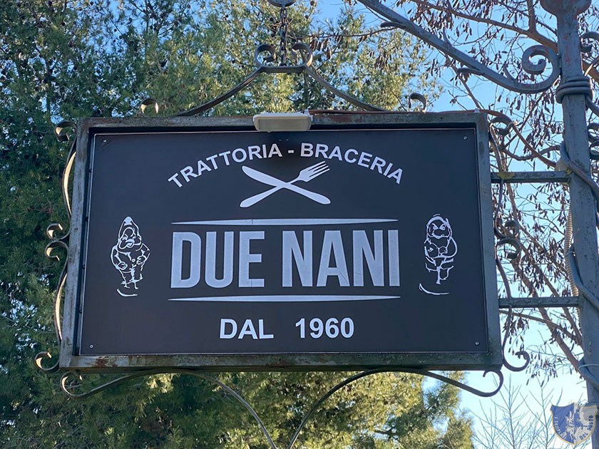 Trattoria Braceria Due Nani Ariano Irpino Insegna Esterna