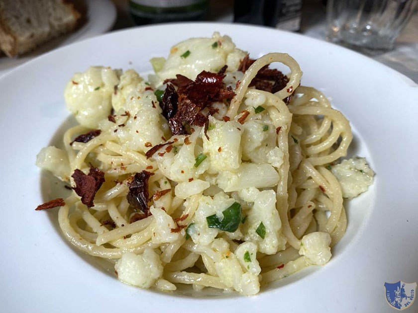 Spaghetti aglio olio peperoncino e cavolfiore