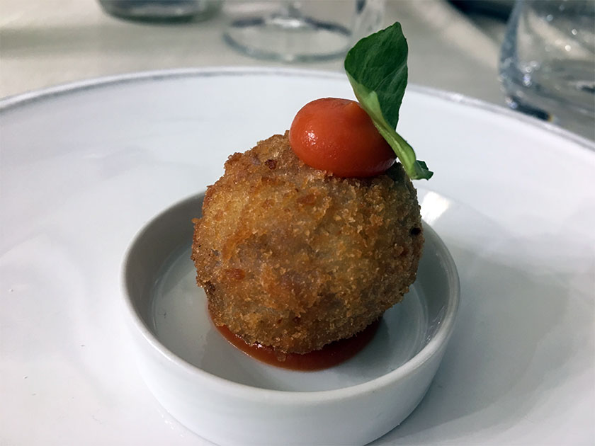 Sfera di tonno alla pizzaiola