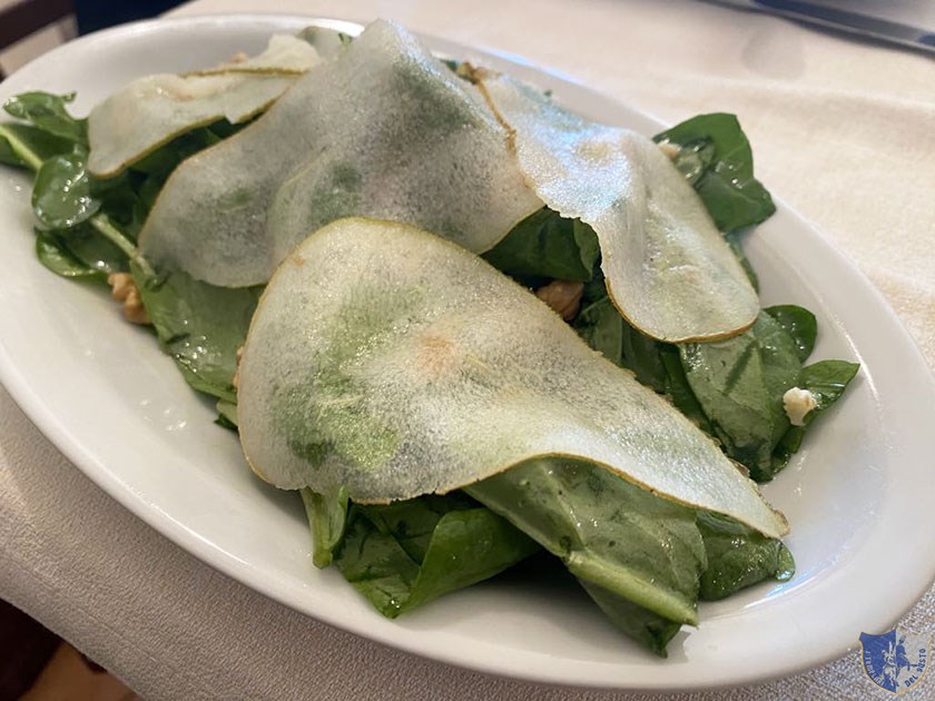 Insalata di rucola pere e noci