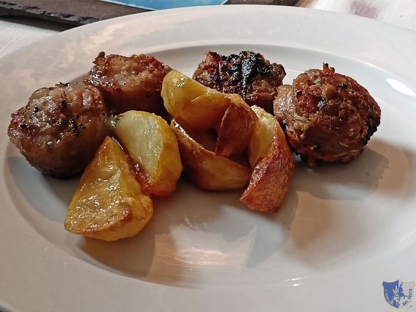 Cotechino irpino con patate al forno