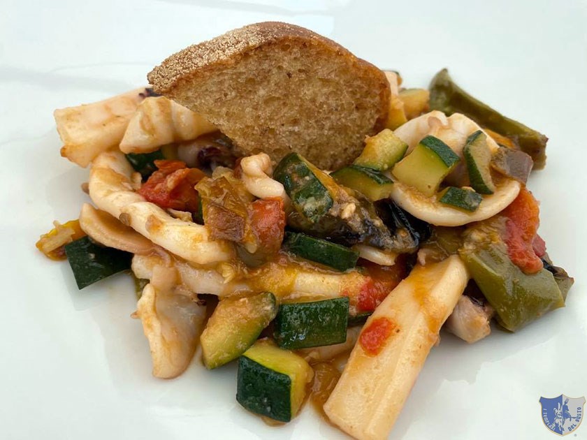 Caponata di calamari