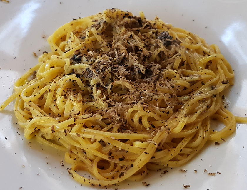 Tagliolini al tartufo estivo