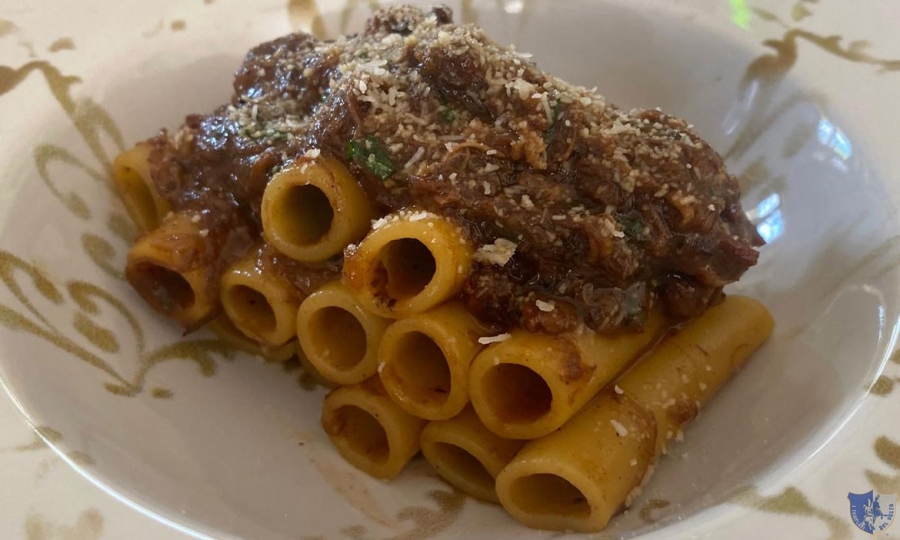 Le Cesine. Ariano Irpino - Ziti alla Genovese dello chef Dylan Bernardo