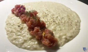 Ristorante Svevia. Termoli (Cb) - Risotto cacio e pepe con crudo di tonno e limone