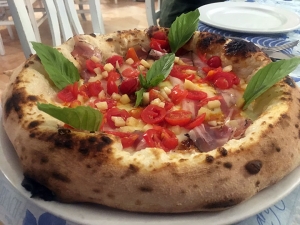 &#039;E Guagliune. Pomigliano d&#039;Arco (Na) - La pizza Vittoria 