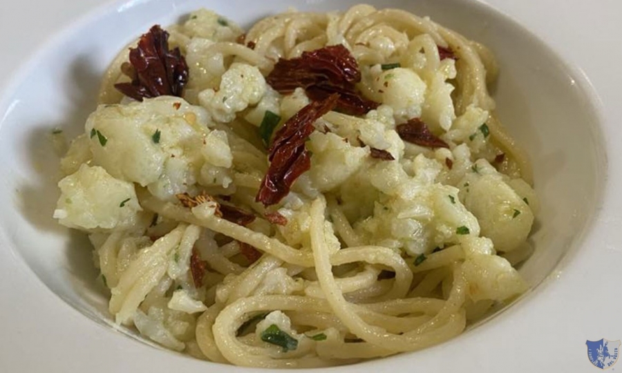 La Grotta da Concetta. Campobasso - Gli spaghetti aglio, olio, peperoncino, cavolfiore e peperone crusco