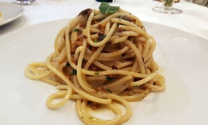 Locanda Mariacarolì. Sant’Anastasia (Na) - Spaghetti cacio e ova di ricci