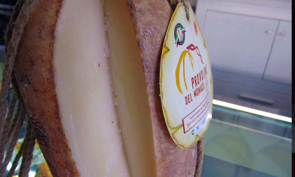 Il provolone del Monaco. Formaggio tipico Campano