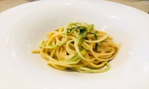 Buccia Trattoria. Sabaudia-Spaghettone Felicetti burro alici e puntarelle