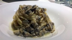 Triglia Trattoria di Mare - Avellino - Spaghetti alla chitarra con lupini di mare